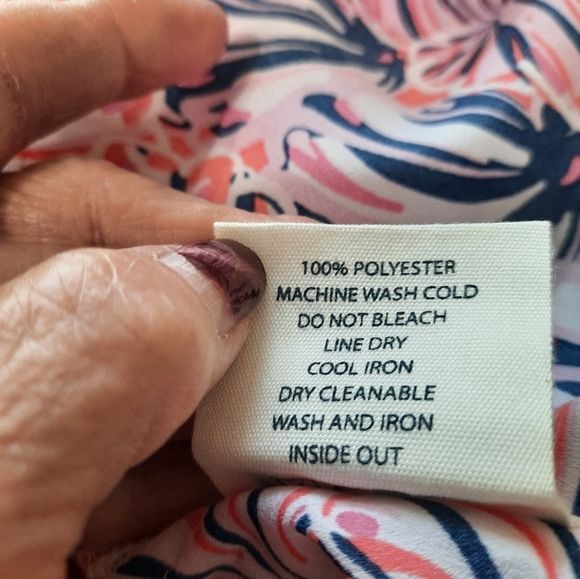 NWT Simply Southern Red and Blue Floral Blouse SMALL - Picture 3 of 13